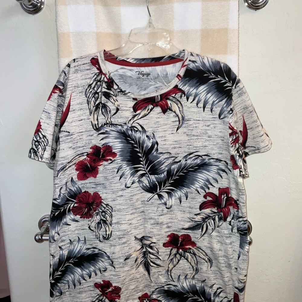 Craft + Flow Voyage Men’s Leaves & Floral T-Shirt, Short Sleeves EUC - Picture 2 of 11